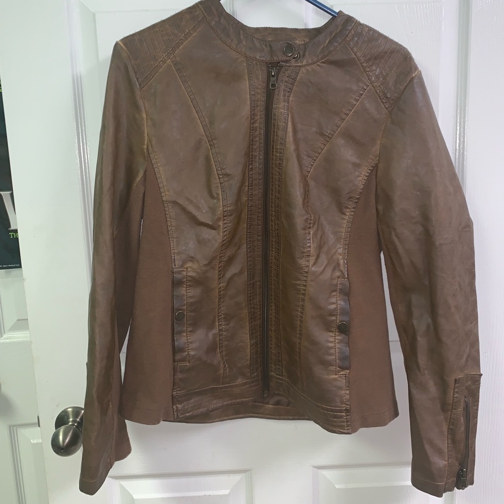 📍Sebby Brown Leather Jacket